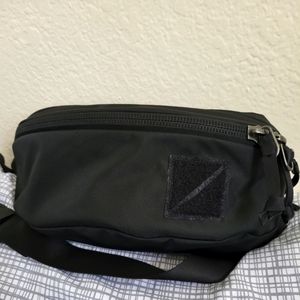 Evergoods Civic Access Sling 2L EUC